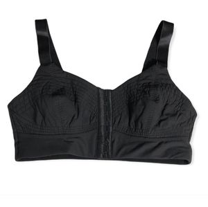 Fabletics Ines black sports bra